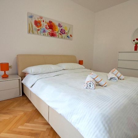 Apartments Bene Banjol Exteriör bild