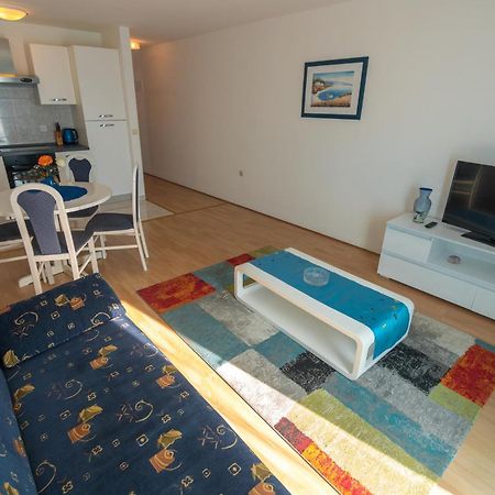 Apartments Bene Banjol Exteriör bild
