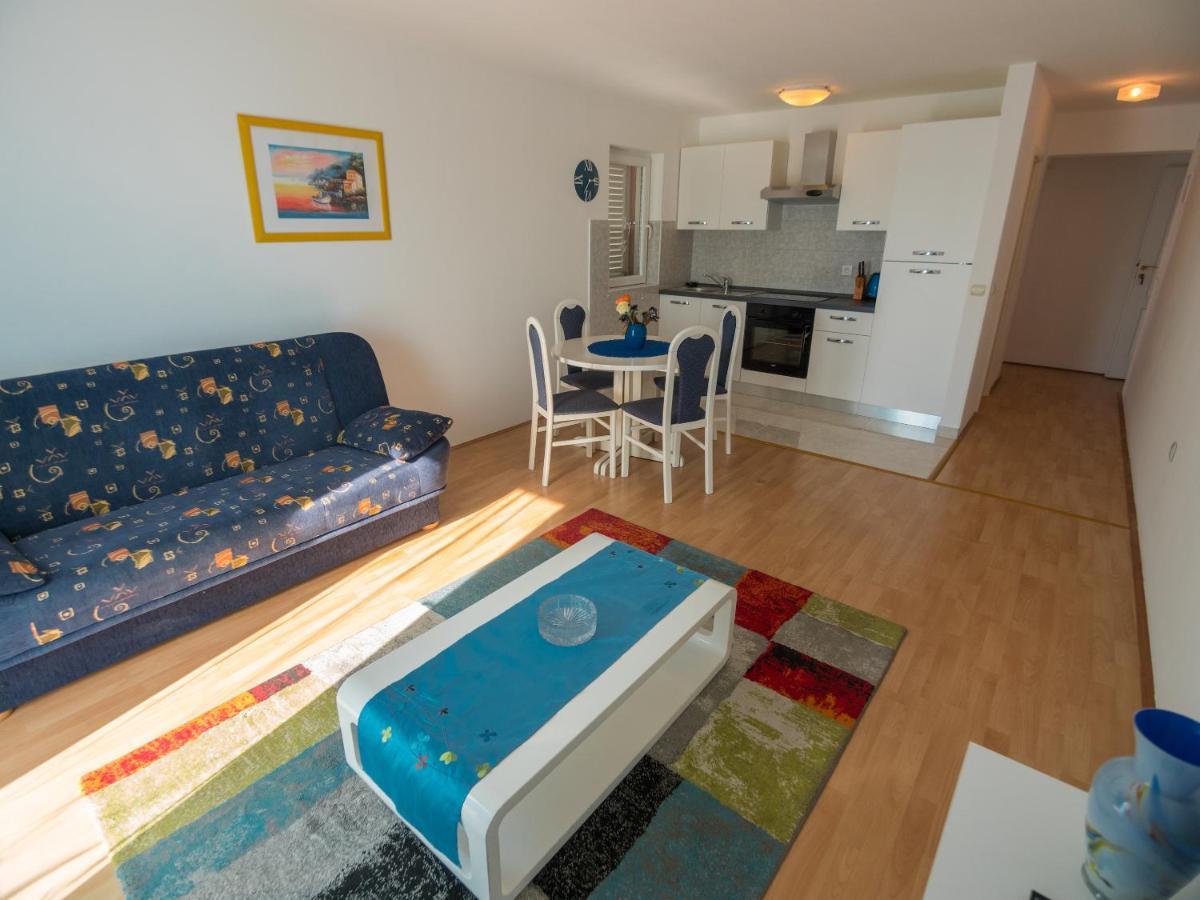 Apartments Bene Banjol Exteriör bild