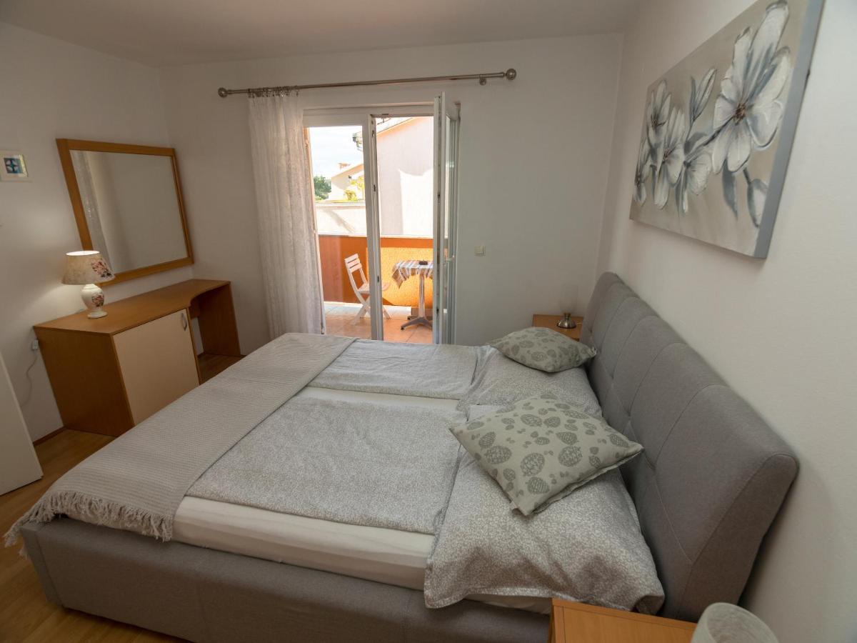 Apartments Bene Banjol Exteriör bild