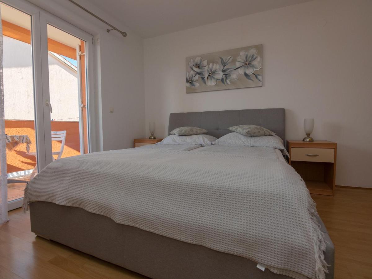 Apartments Bene Banjol Exteriör bild